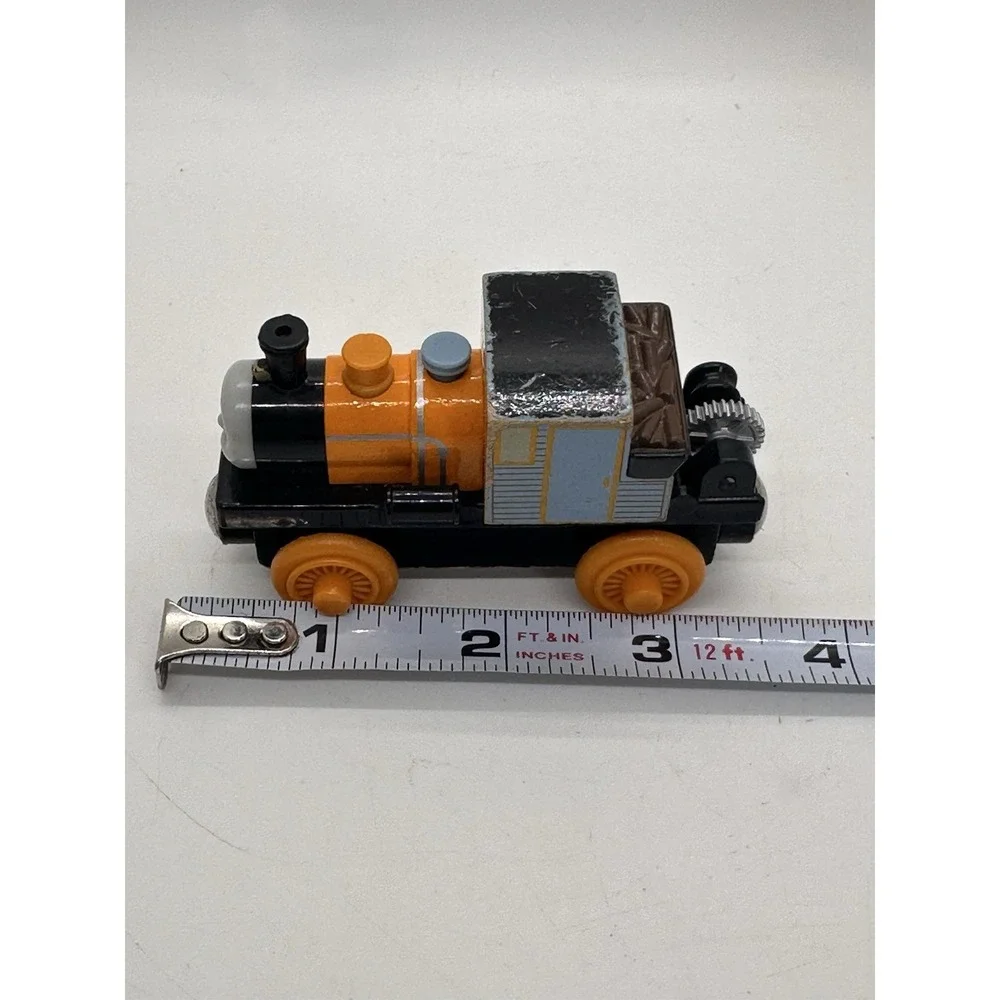 Thomas & Friends Wooden Railway Dash Magnet Train By Learning Curve‎